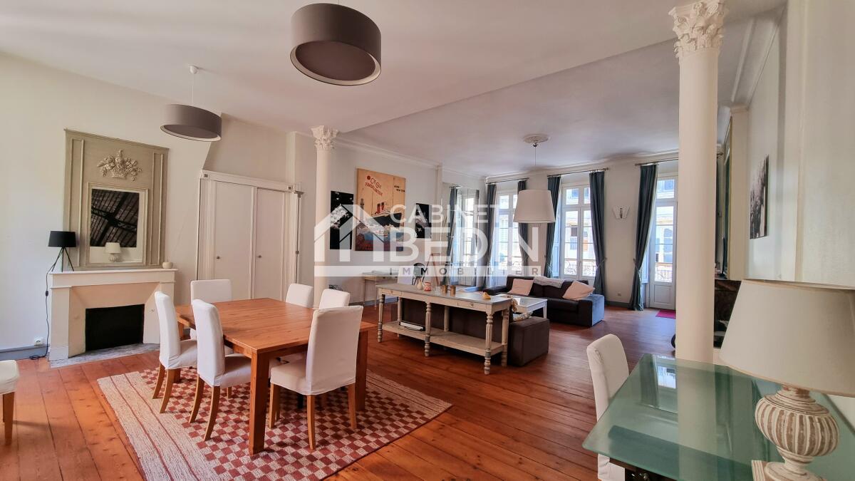 Appartement 4 pièces - 163m² - BORDEAUX