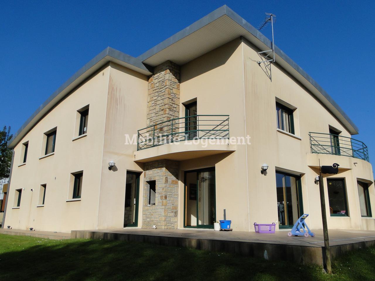 Maison 8 pièces - 195m² - LANDERNEAU