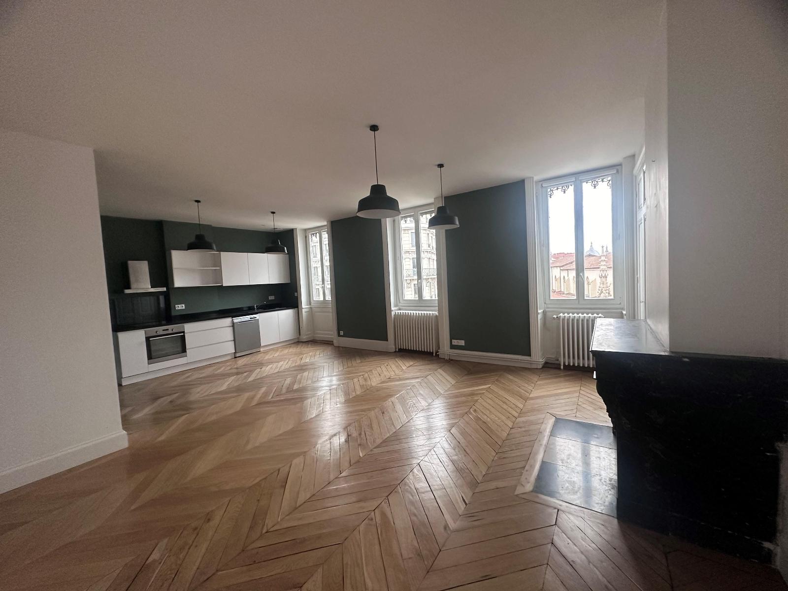 Appartement 3 pièces - 71m² - LYON  - 2ème