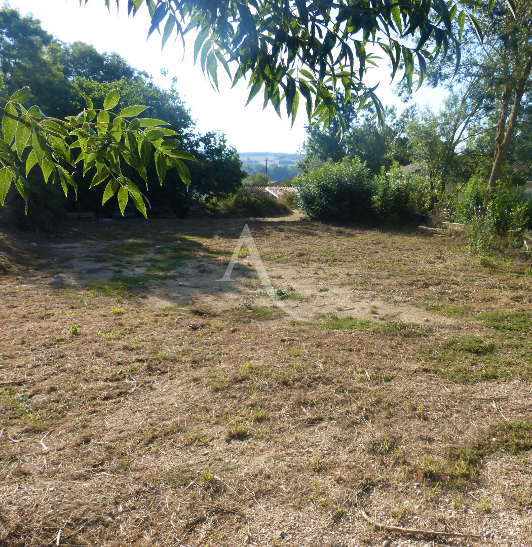 Terrain  - 902m²