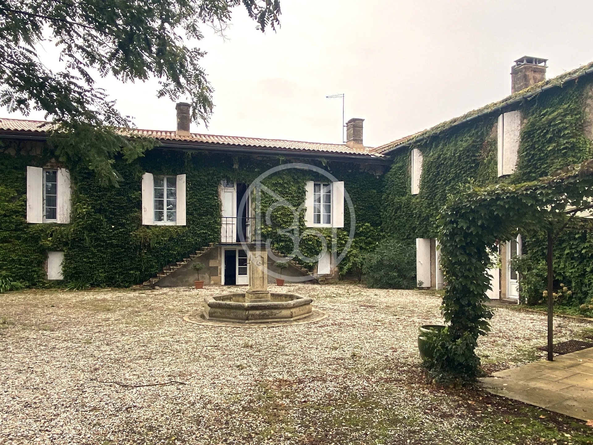 Maison 14 pièces - 530m² - BARSAC