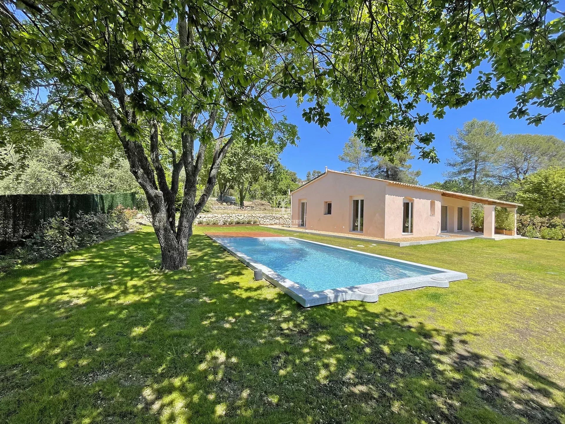 Maison 4 pièces - 102m² - CHATEAUNEUF GRASSE