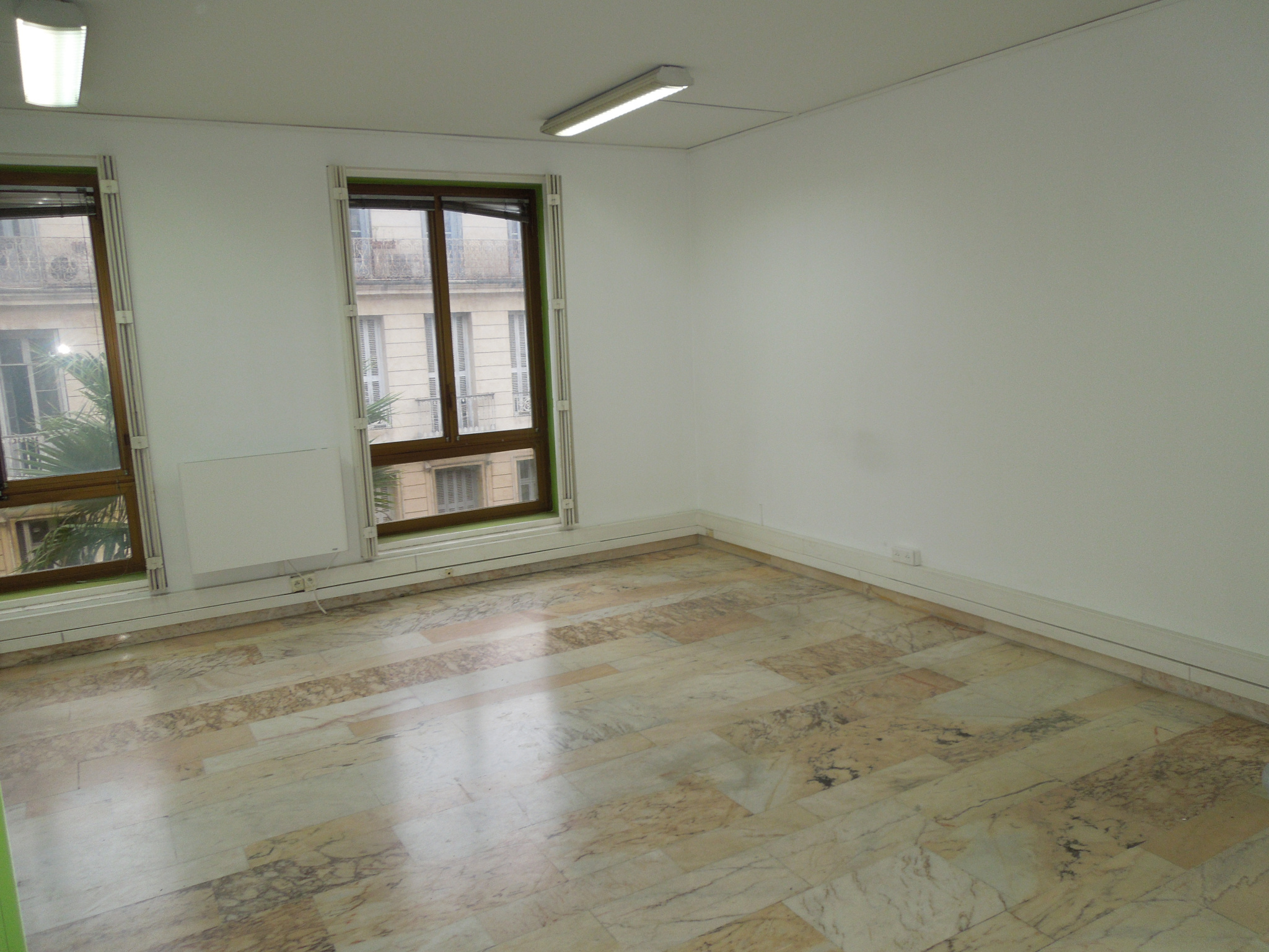 Local Professionnel  - 88m² - MONTPELLIER