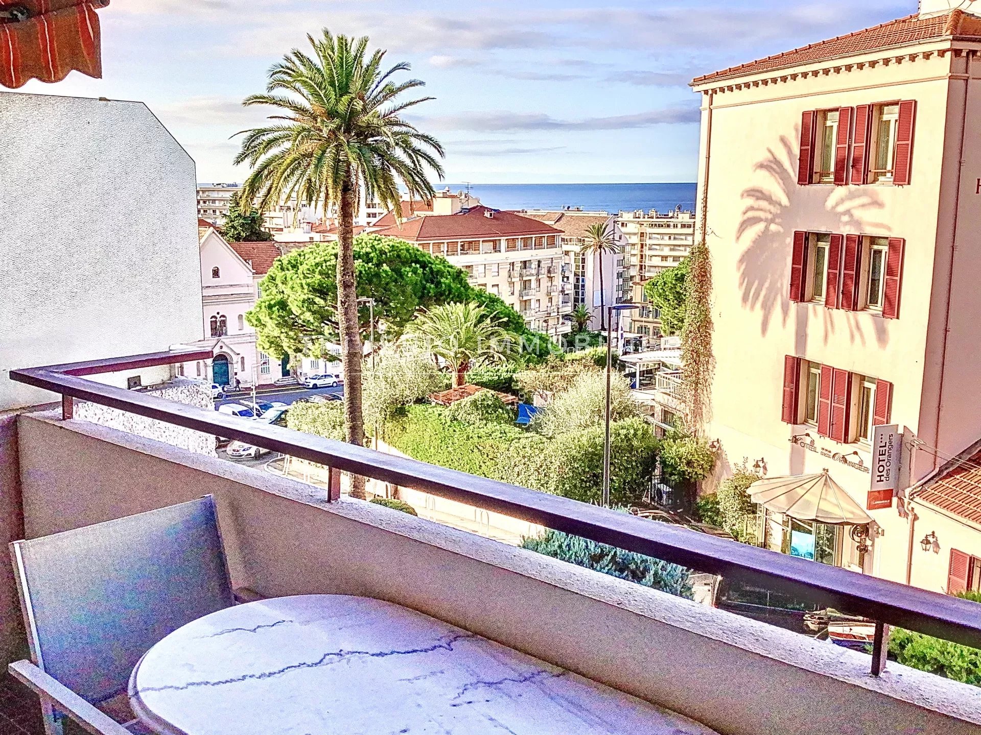 Appartement 1 pièce - 25m² - CANNES