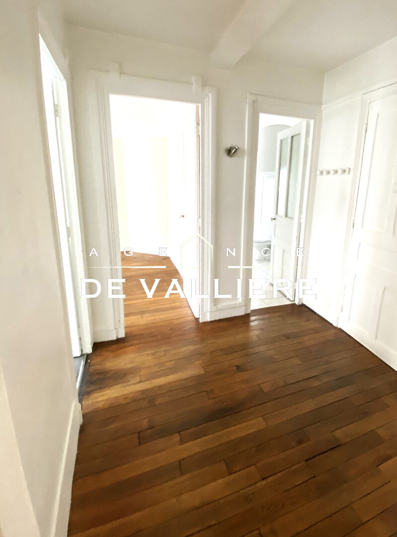 Appartement 2 pièces - 46m² - SURESNES