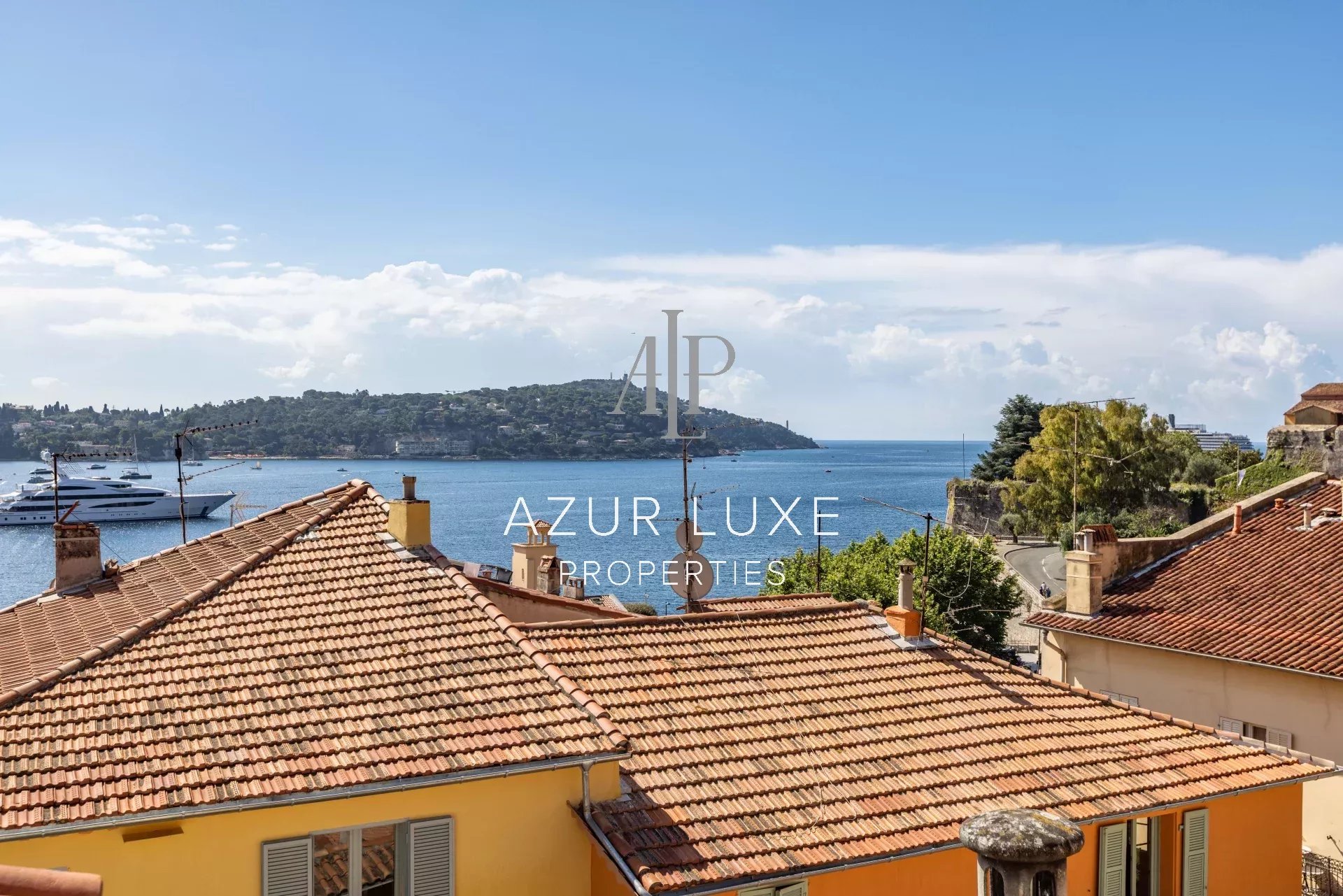 Appartement 5 pièces - 67m² - VILLEFRANCHE SUR MER