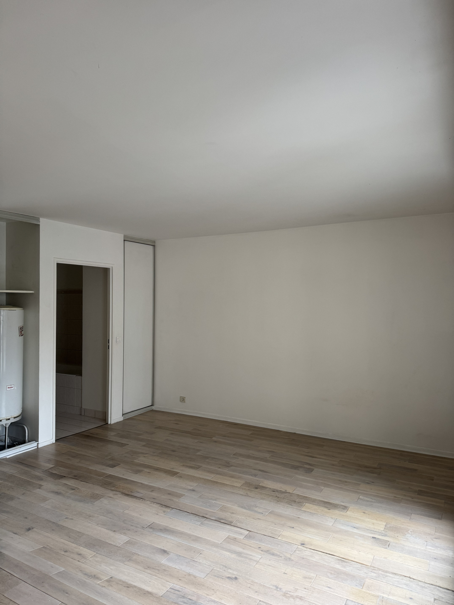 Appartement 1 pièce - 36m² - PARIS  - 19ème