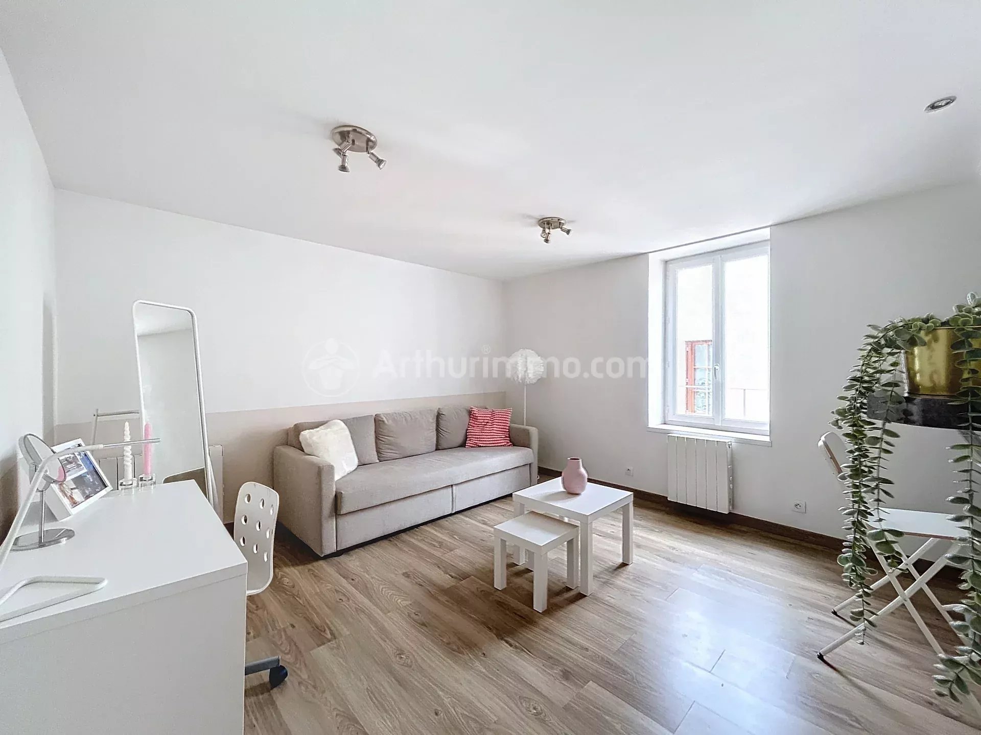 Appartement 2 pièces - 30m² - CLERMONT FERRAND