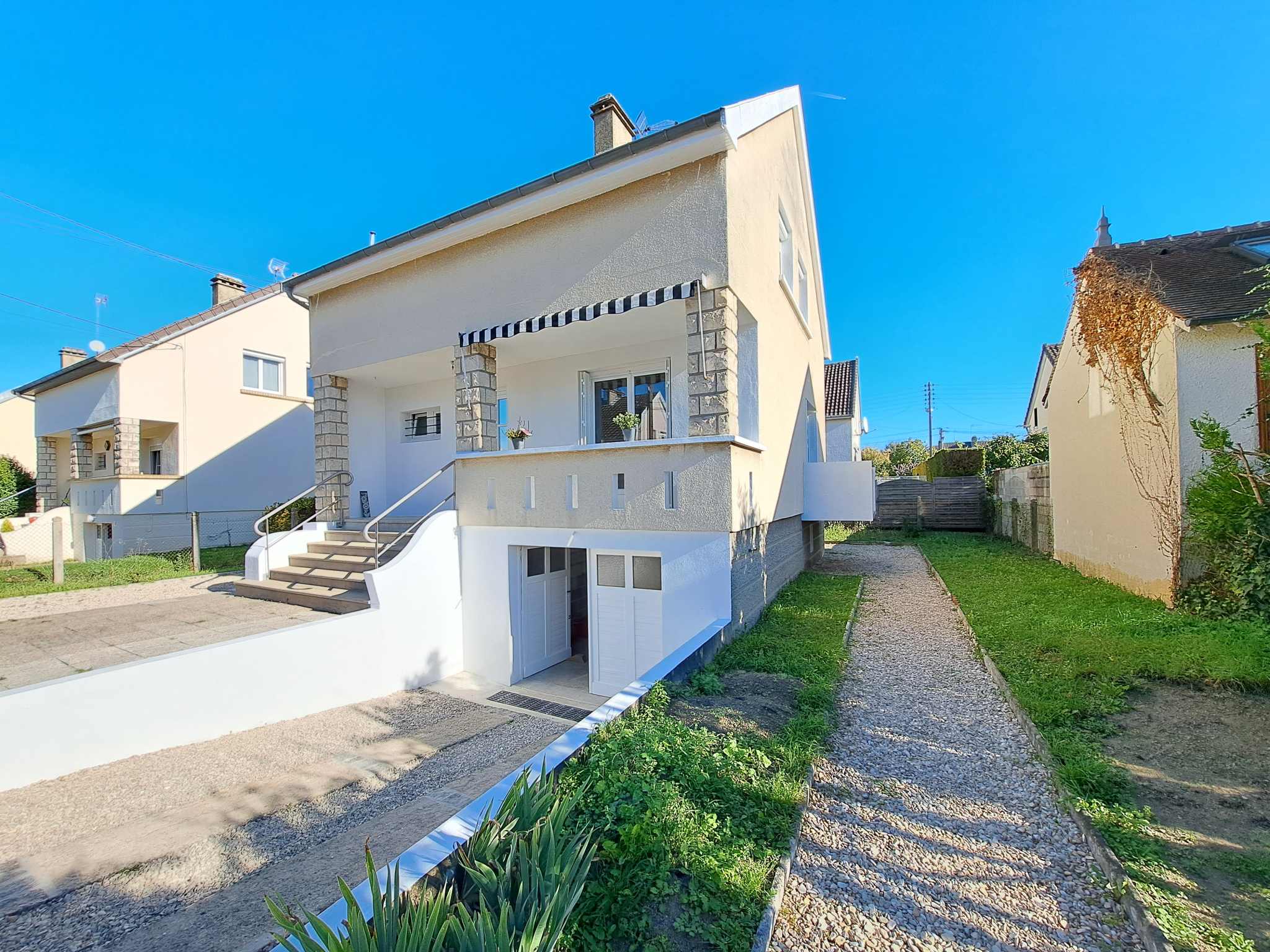 Maison 4 pièces - 83m² - ST ANDRE LES VERGERS