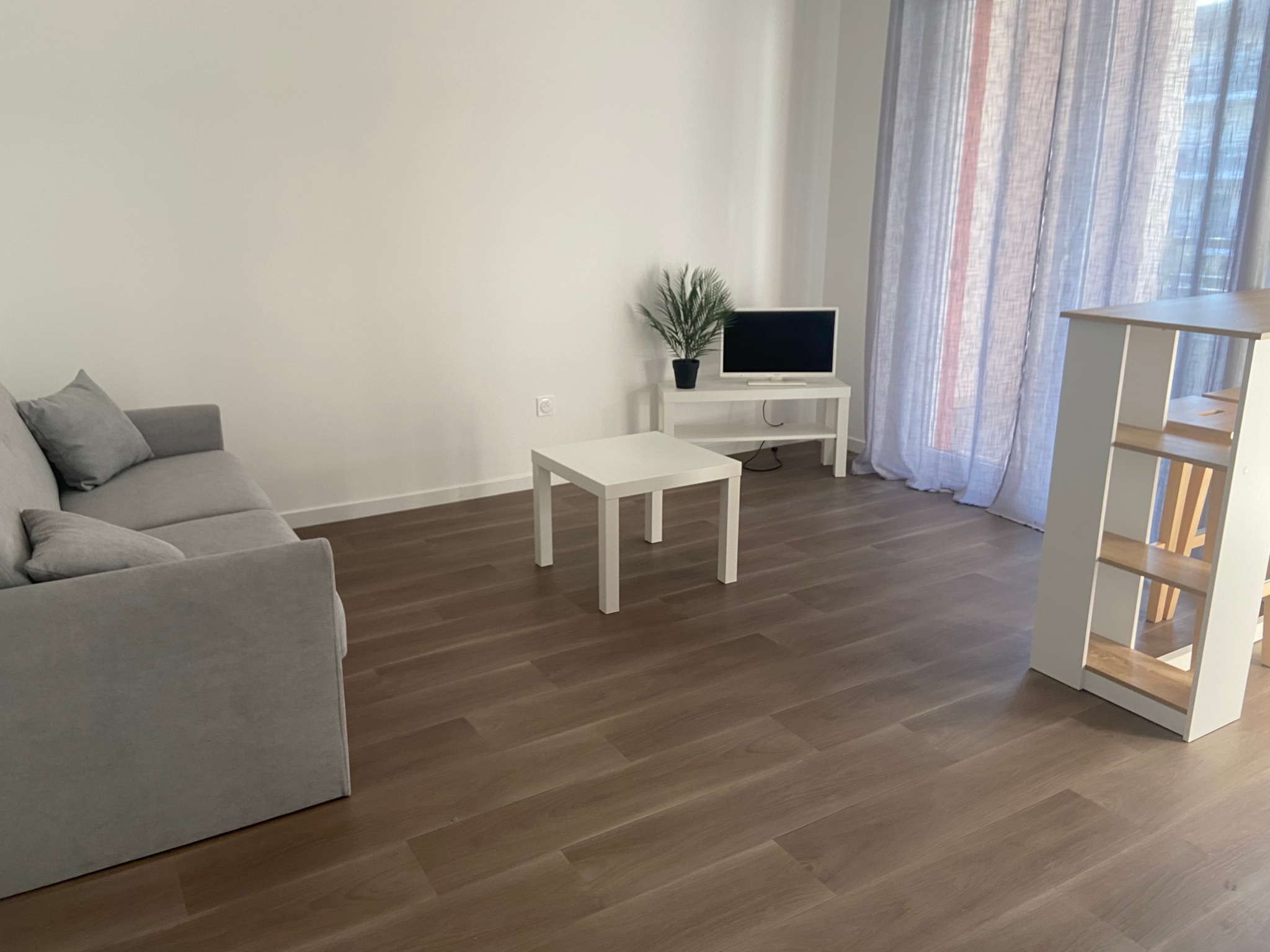 Appartement 1 pièce - 28m² - CORBEIL ESSONNES