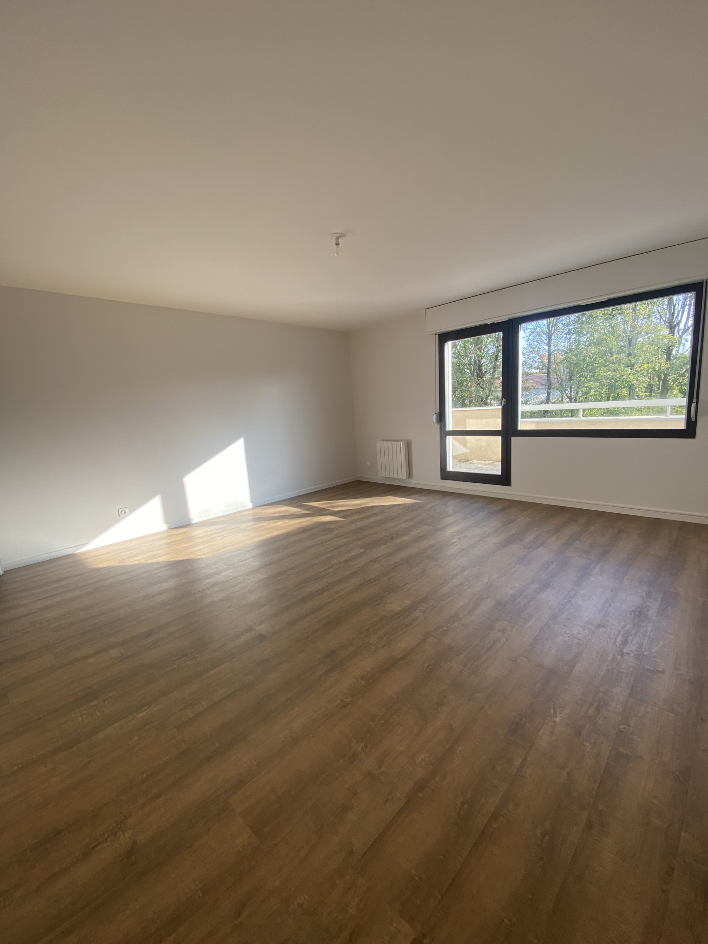 Appartement 4 pièces - 92m² - STE FOY LES LYON