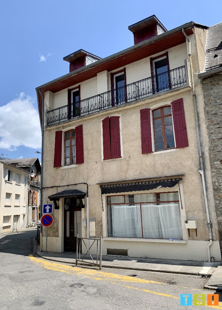 Appartement 4 pièces - 132m² - BAGNERES DE LUCHON