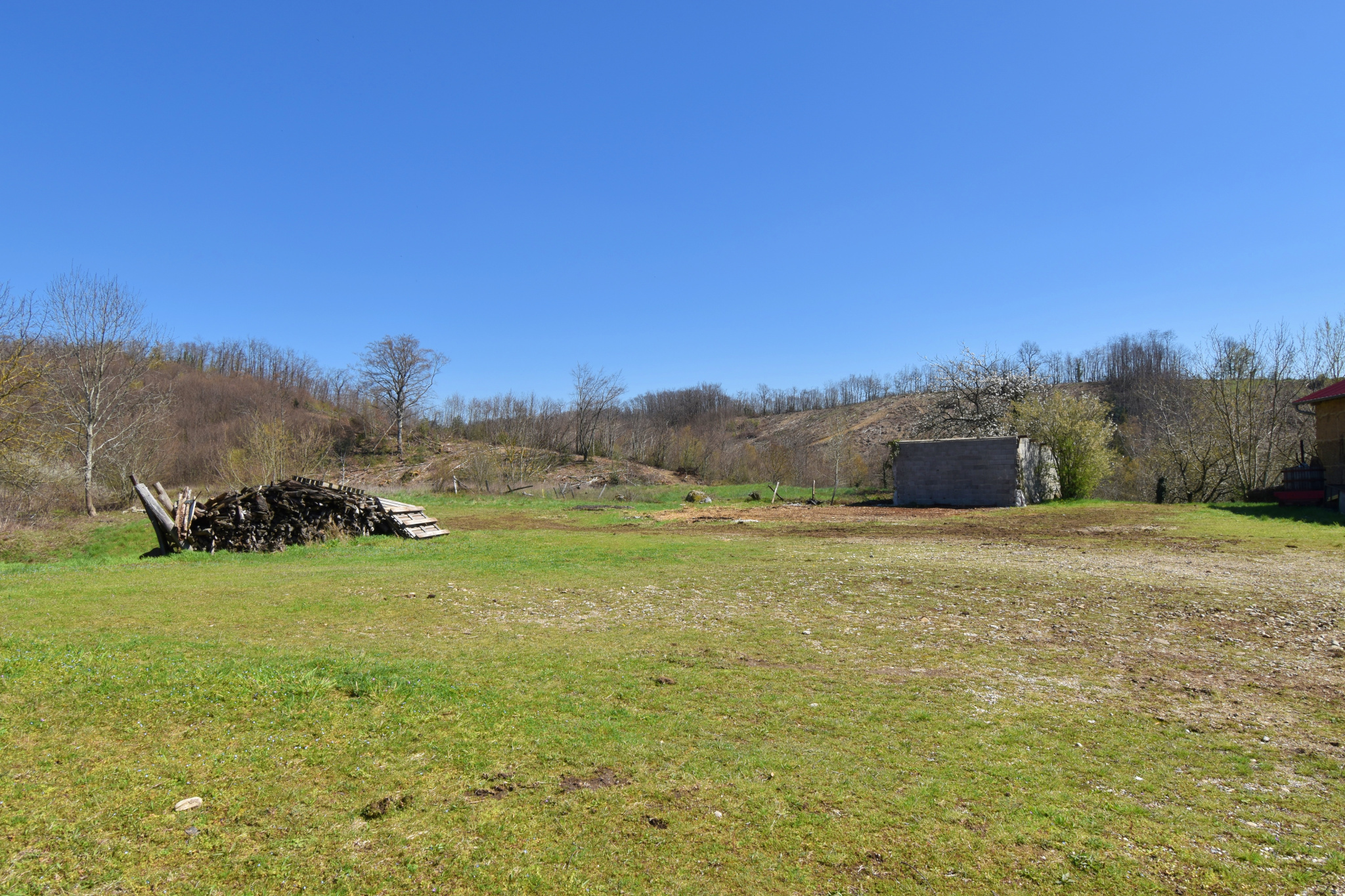 Terrain  - 730m² - MEYRIEU LES ETANGS