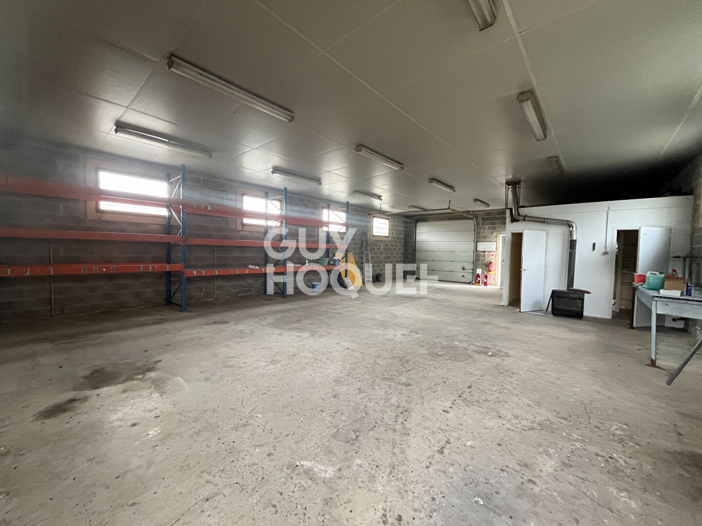 Local industriel  - 135m² - CHEMILLY SUR YONNE