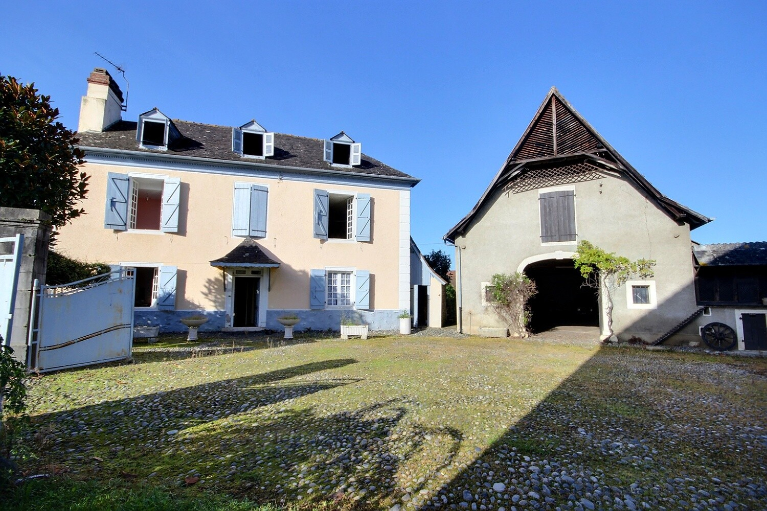 Maison 7 pièces - 215m²