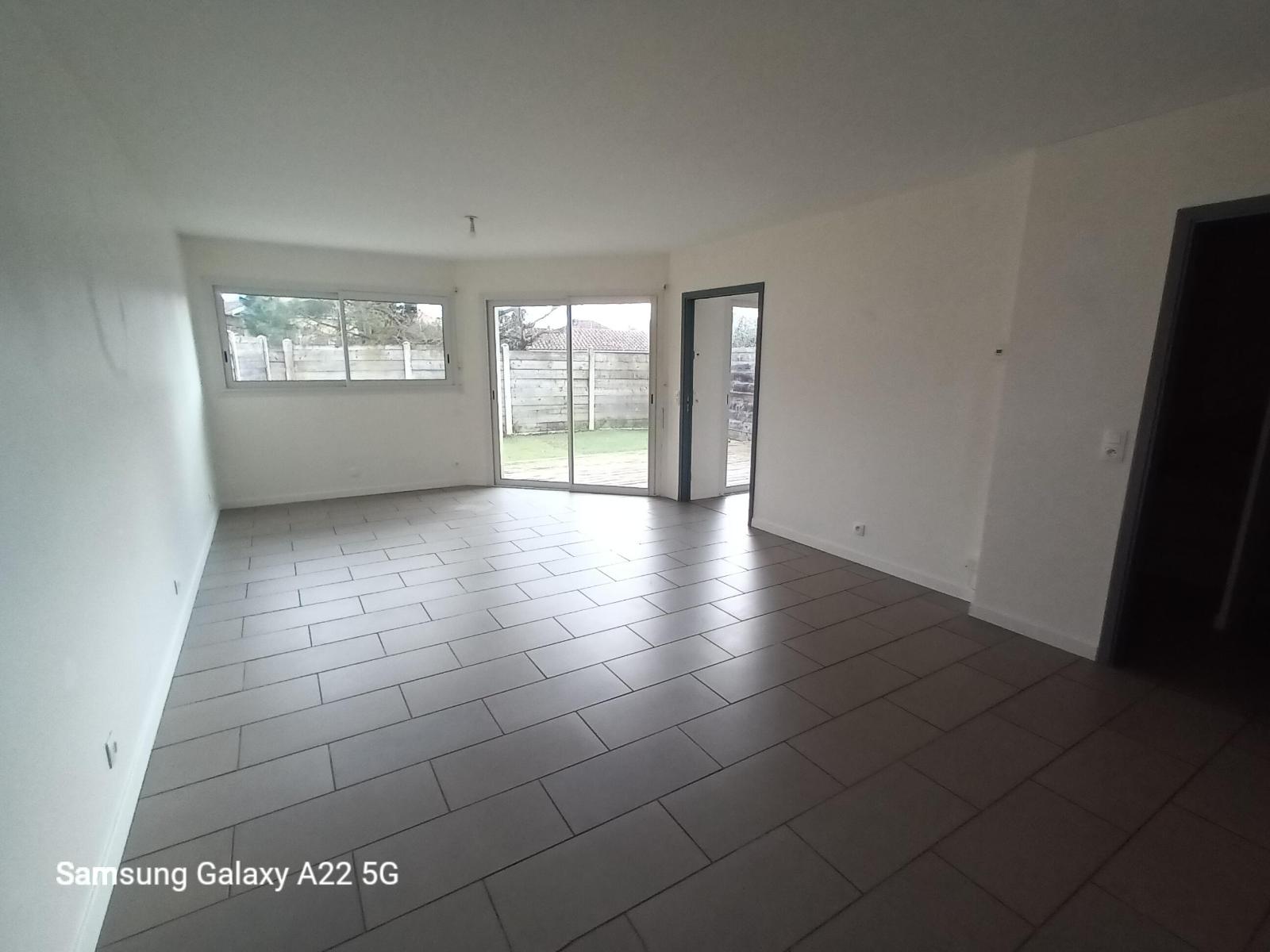 Maison 4 pièces - 95m² - ARES