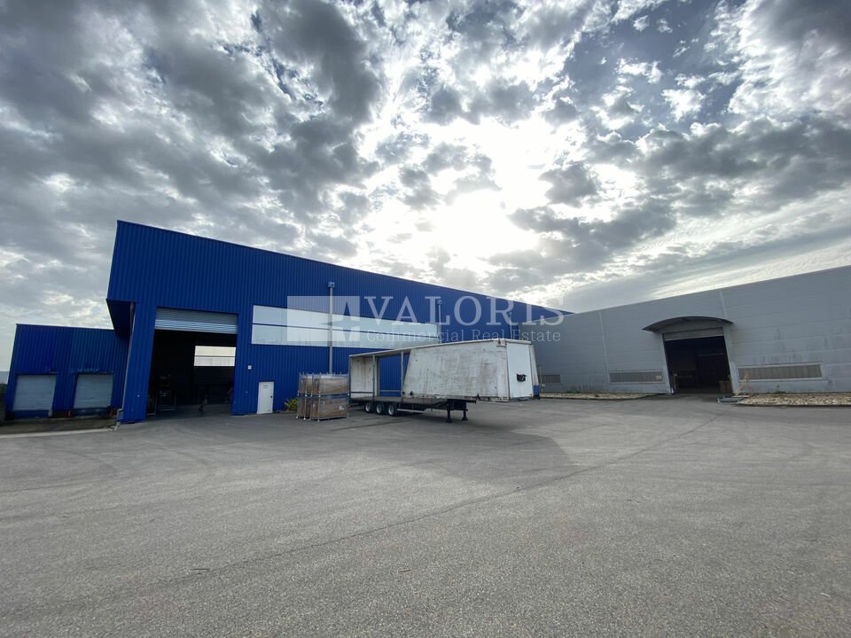 Local industriel  - 8 193m² - VIRIVILLE