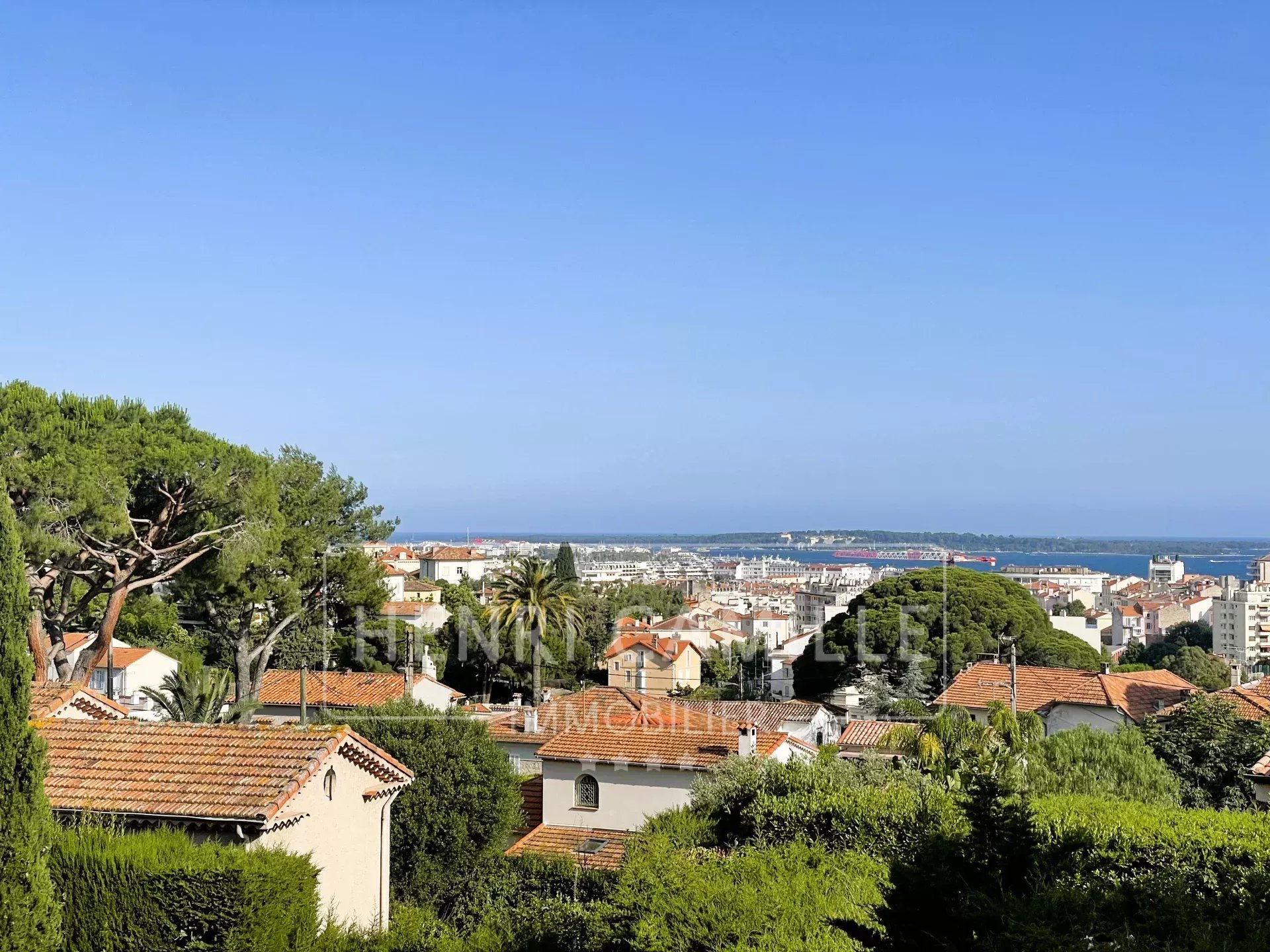 Appartement 3 pièces - 103m² - CANNES