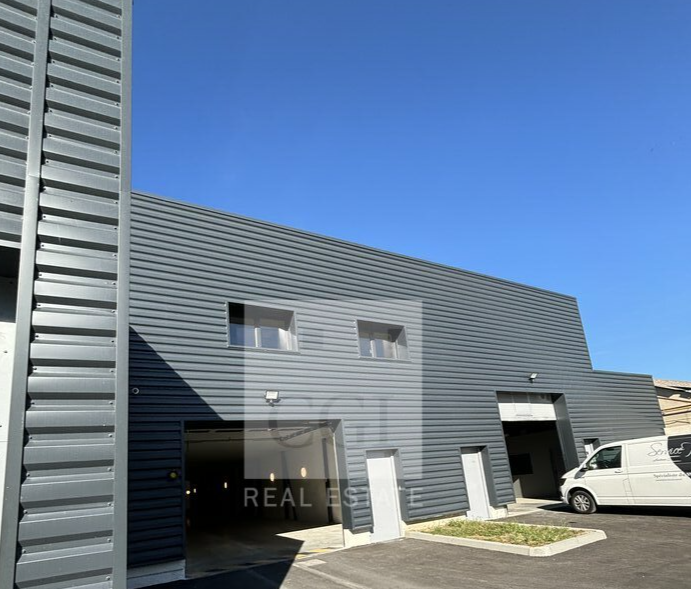 Local industriel  - 621m² - VILLEFRANCHE SUR SAONE