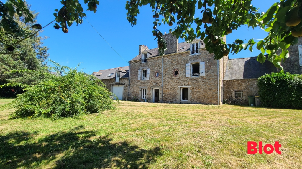 Maison 8 pièces - 312m² - DINAN