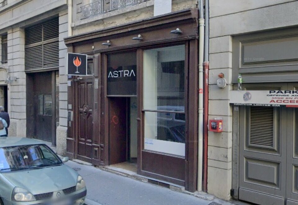 Local commercial  - 115m² - LYON  - 2ème