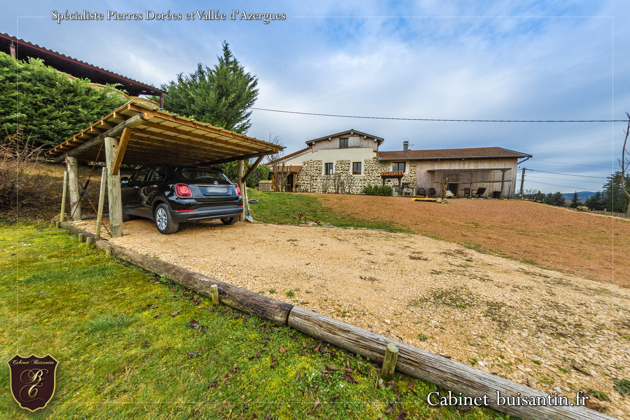 Maison 5 pièces - 160m² - LE BOIS D OINGT