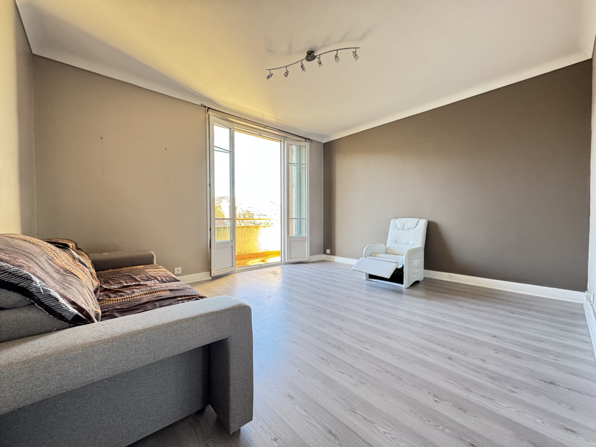 Appartement 4 pièces - 76m² - CLERMONT FERRAND