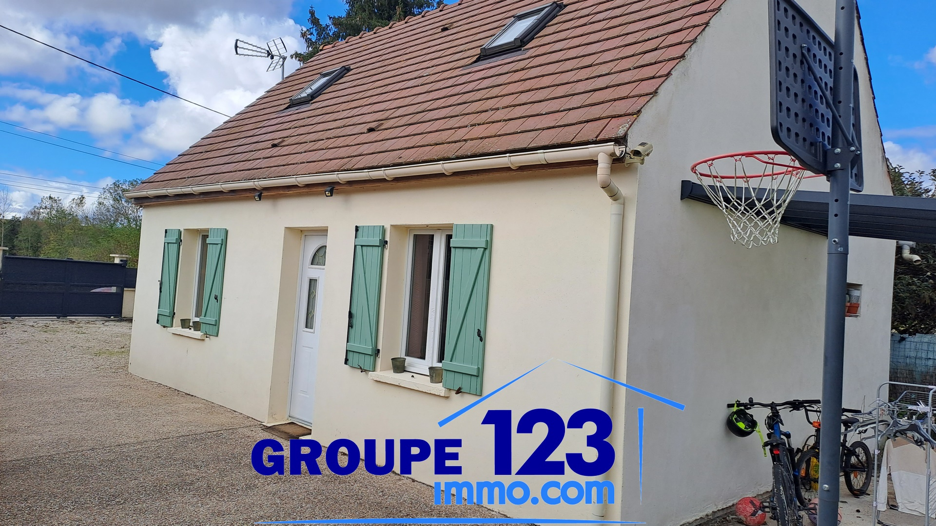 Maison 3 pièces - 55m² - AILLANT SUR THOLON