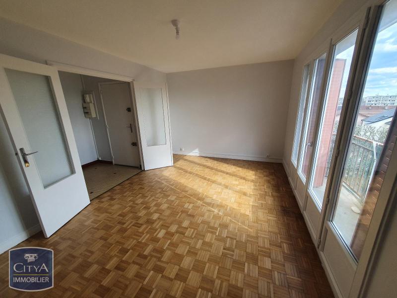 Appartement 2 pièces - 50m² - ST MAUR DES FOSSES