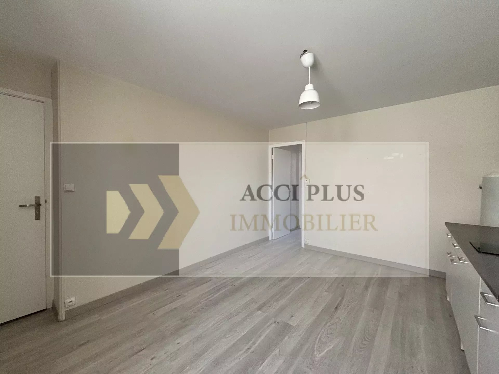 Appartement 2 pièces - 30m² - NIMES