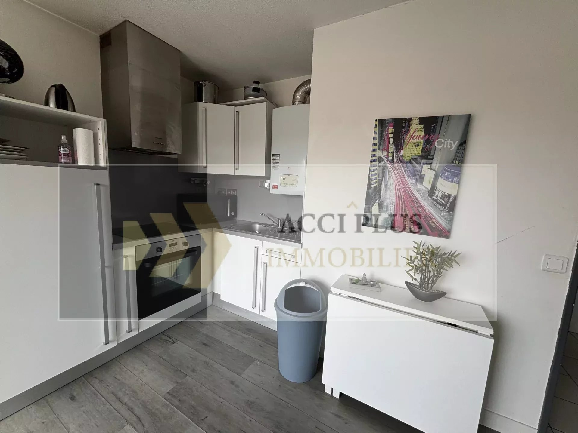 Appartement 1 pièce - 22m² - NIMES