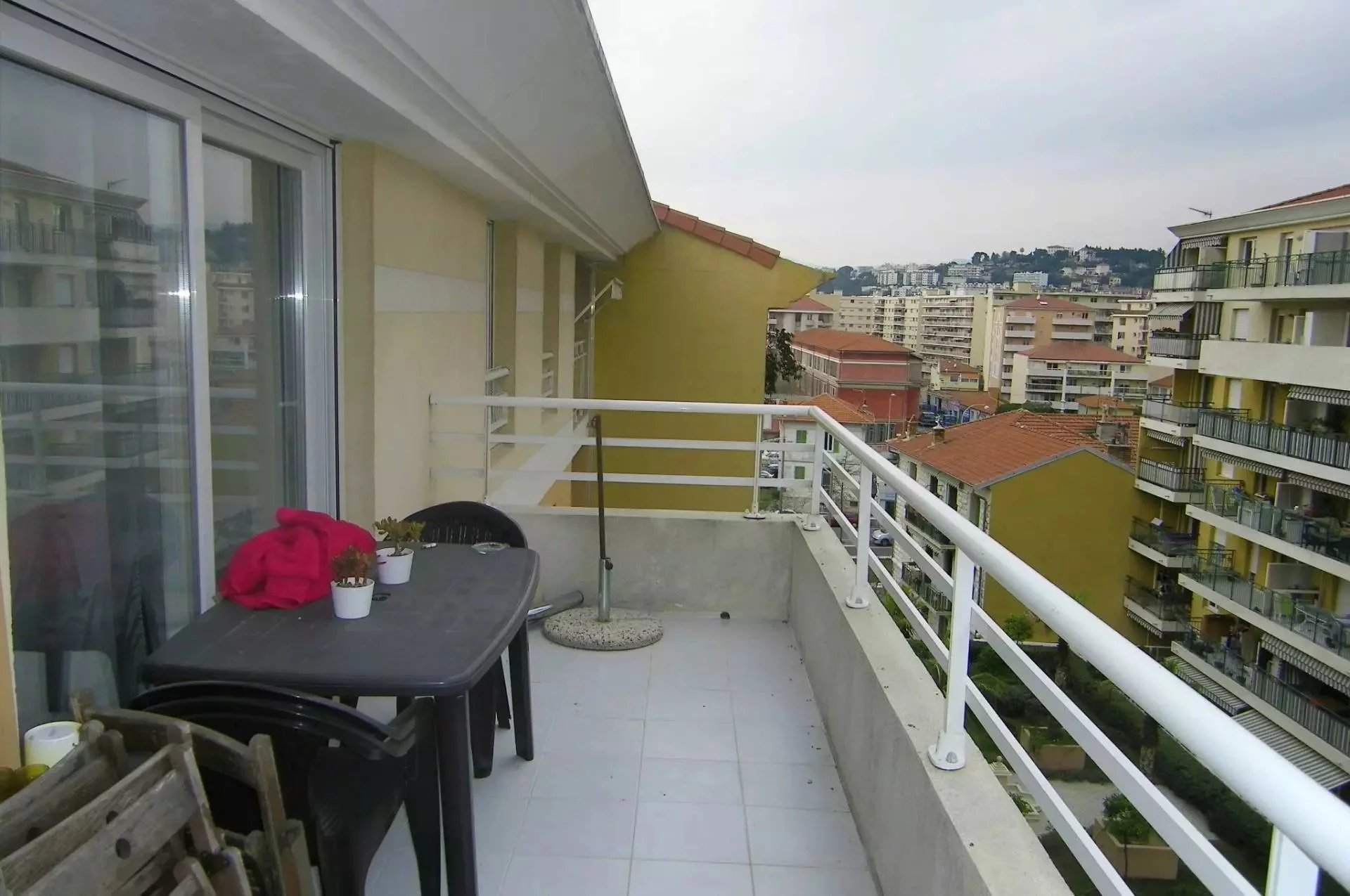 Appartement 1 pièce - 24m² - NICE