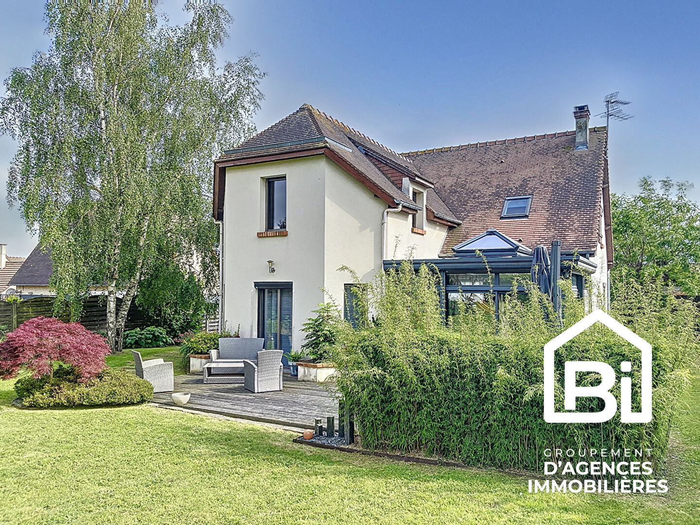 Maison 8 pièces - 174m² - BENOUVILLE