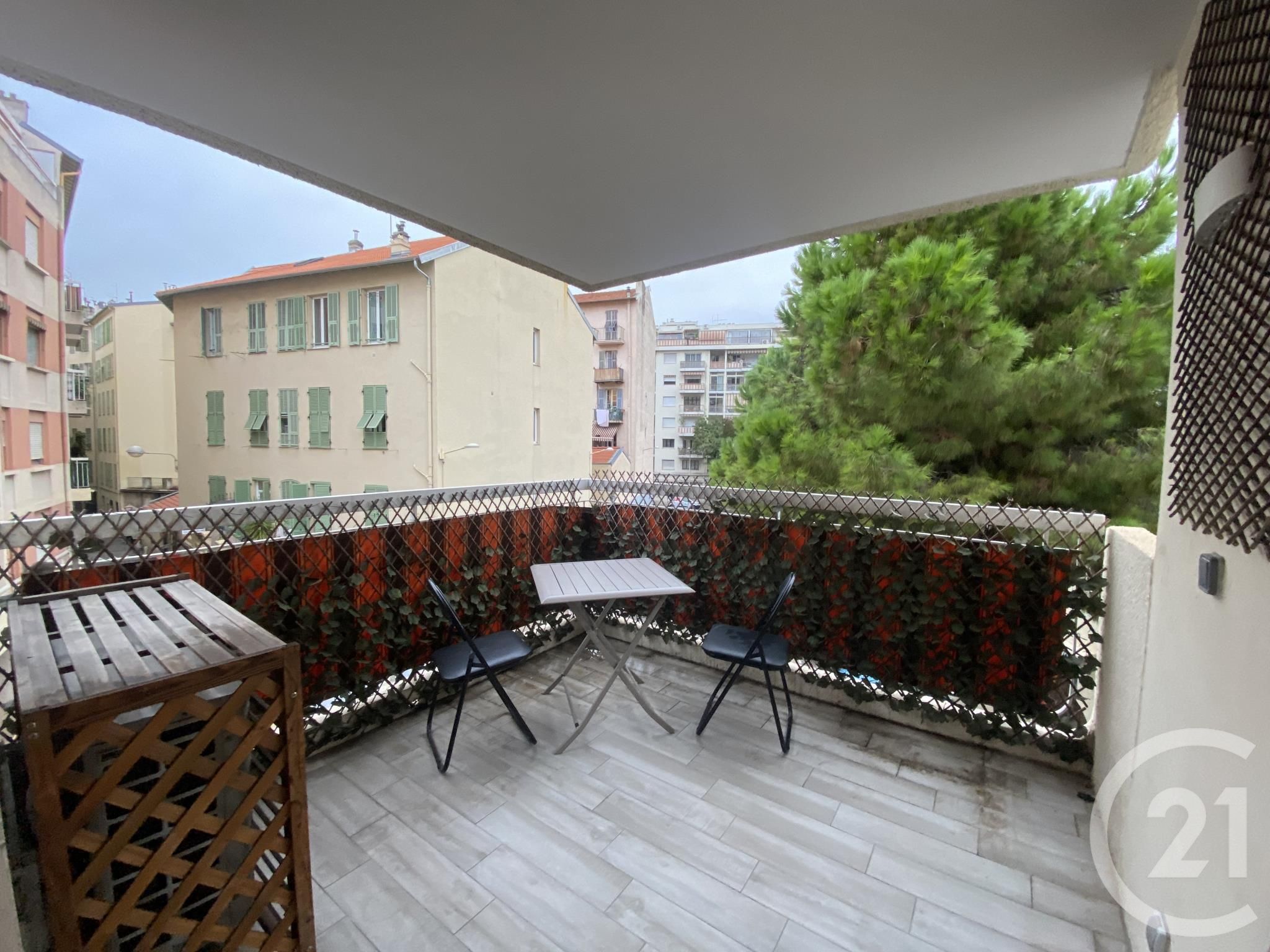 Appartement 3 pièces - 65m² - NICE