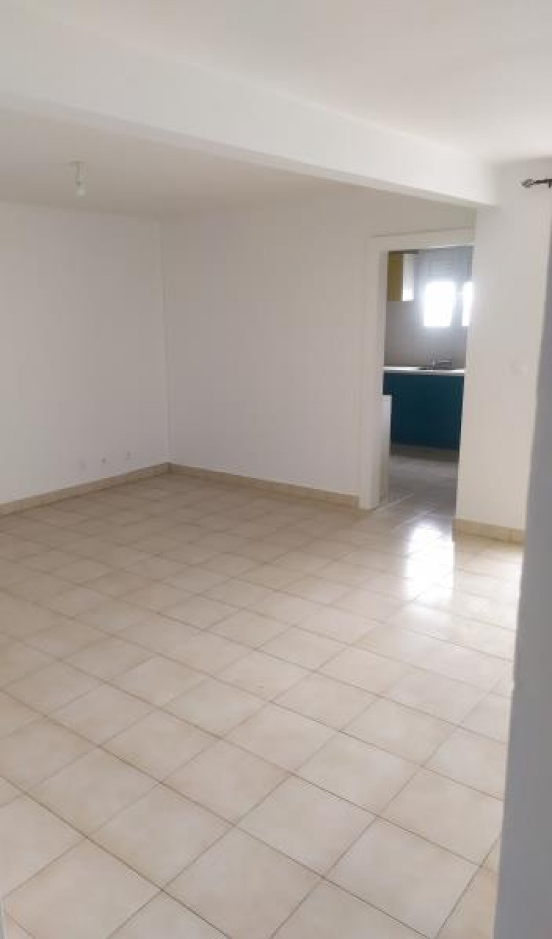 Appartement 3 pièces - 66m² - FORT DE FRANCE