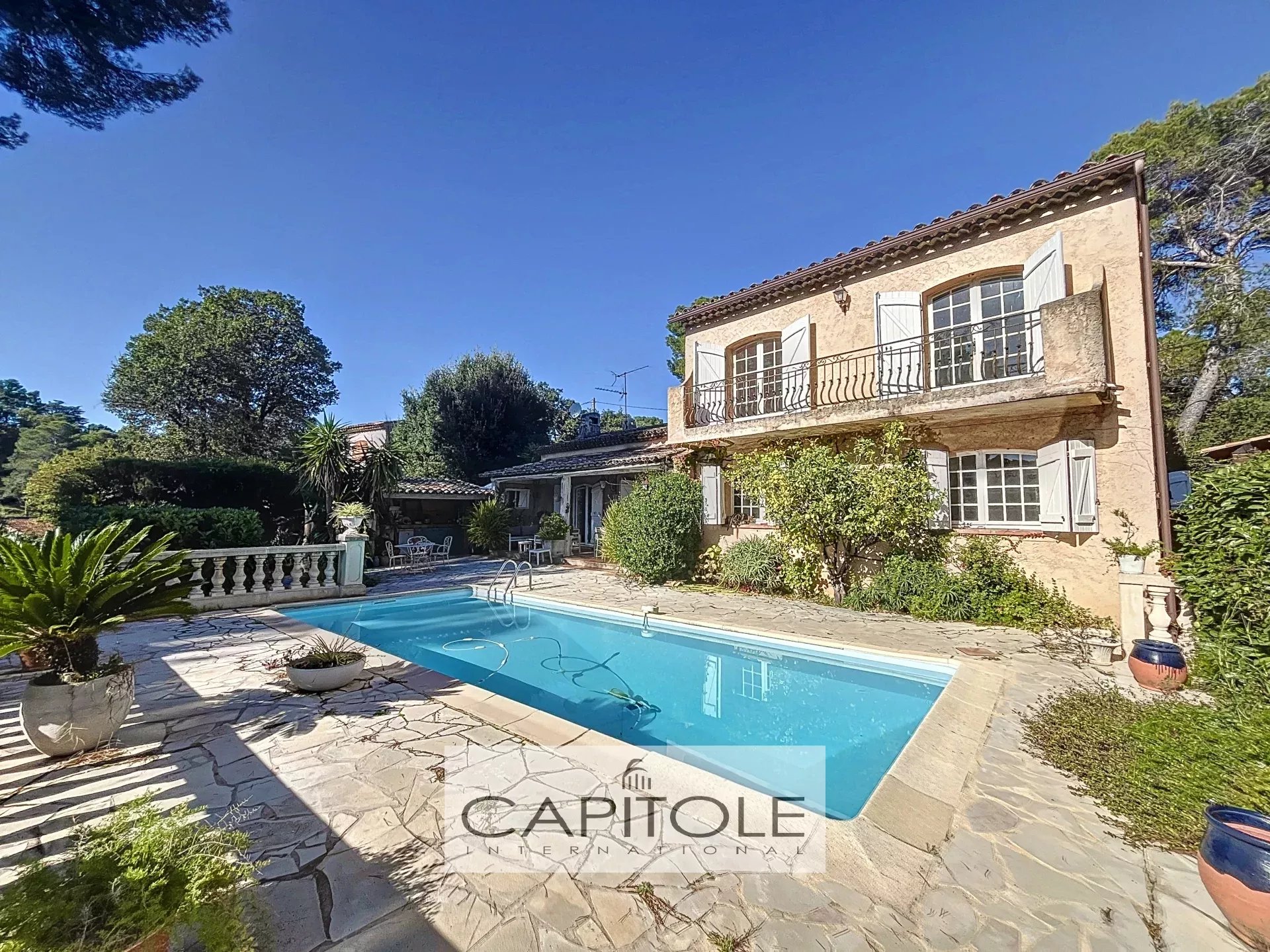 Maison 4 pièces - 150m² - MOUGINS