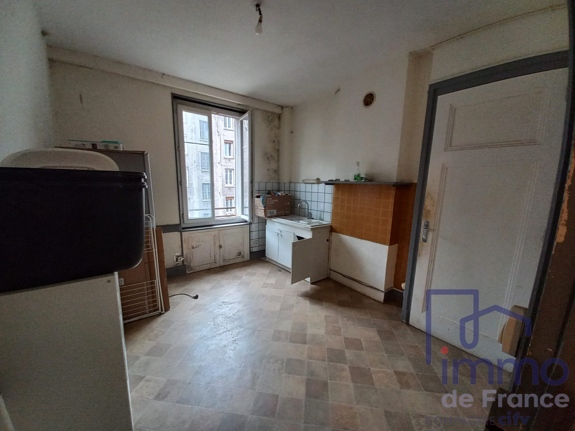 Appartement 2 pièces - 58m² - ST ETIENNE