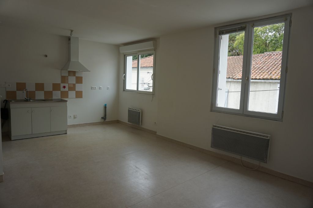 Appartement 2 pièces - 60m² - AIGREFEUILLE D AUNIS