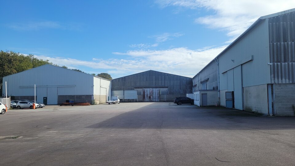 Local industriel  - 5 618m² - LE GRAND QUEVILLY