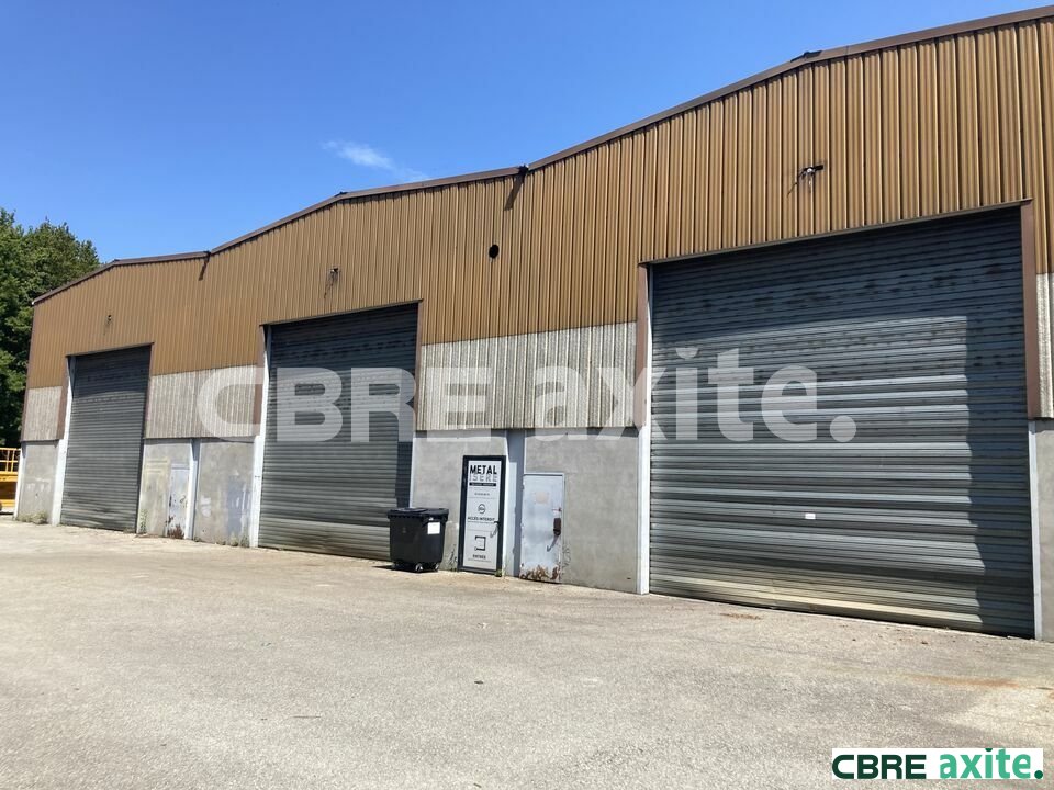 Local industriel  - 350m² - VIZILLE