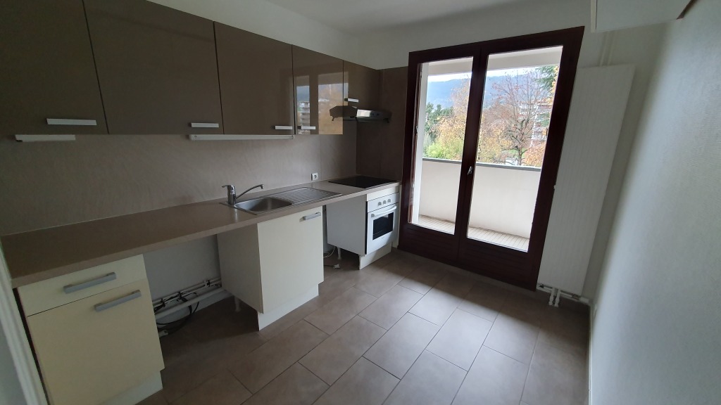 Appartement 1 pièce - 37m² - LA MOTTE SERVOLEX