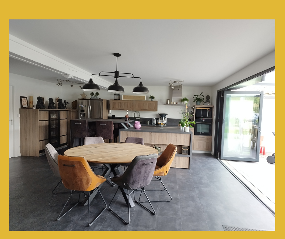 Maison 6 pièces - 155m² - STE PAZANNE