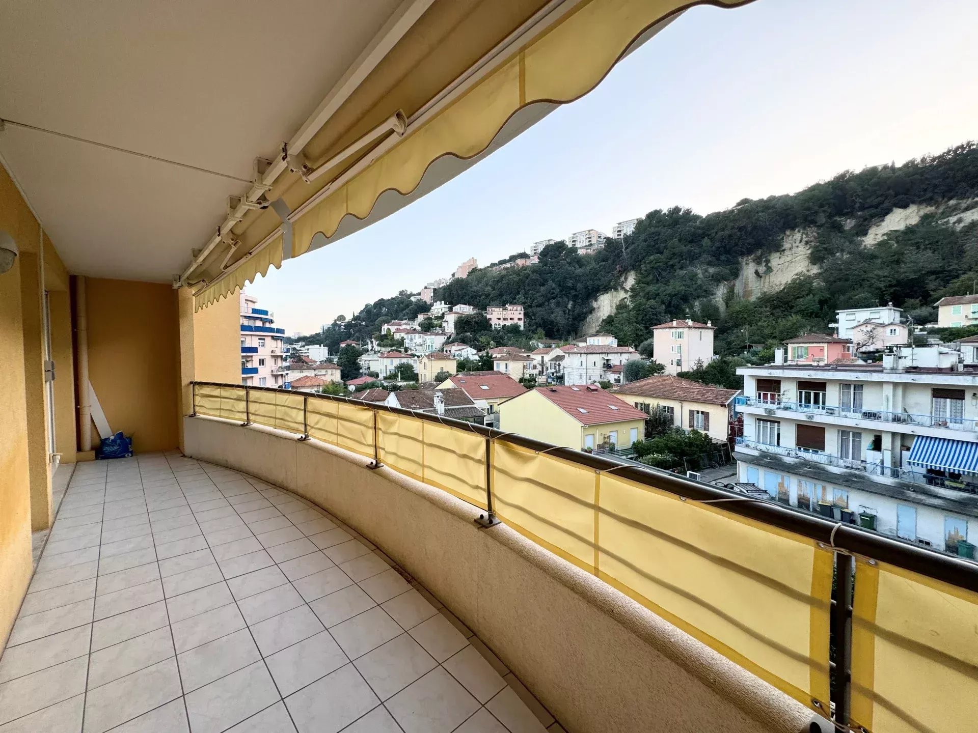 Appartement 3 pièces - 50m² - NICE