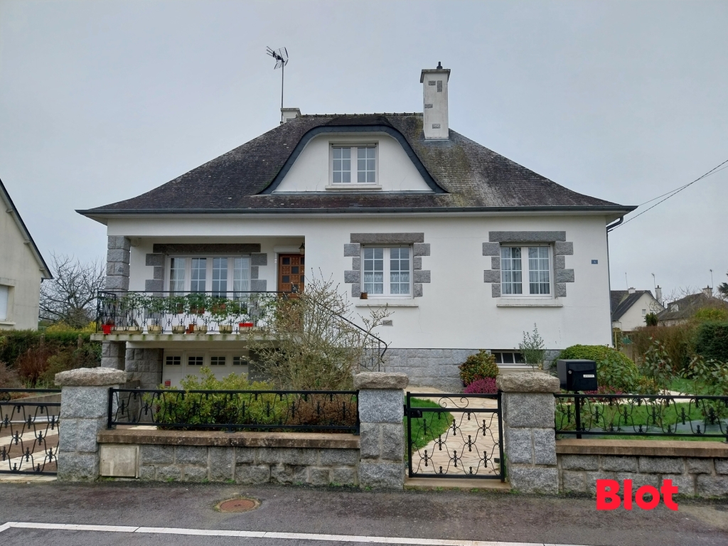 Maison 5 pièces - 114m² - LA GUERCHE DE BRETAGNE