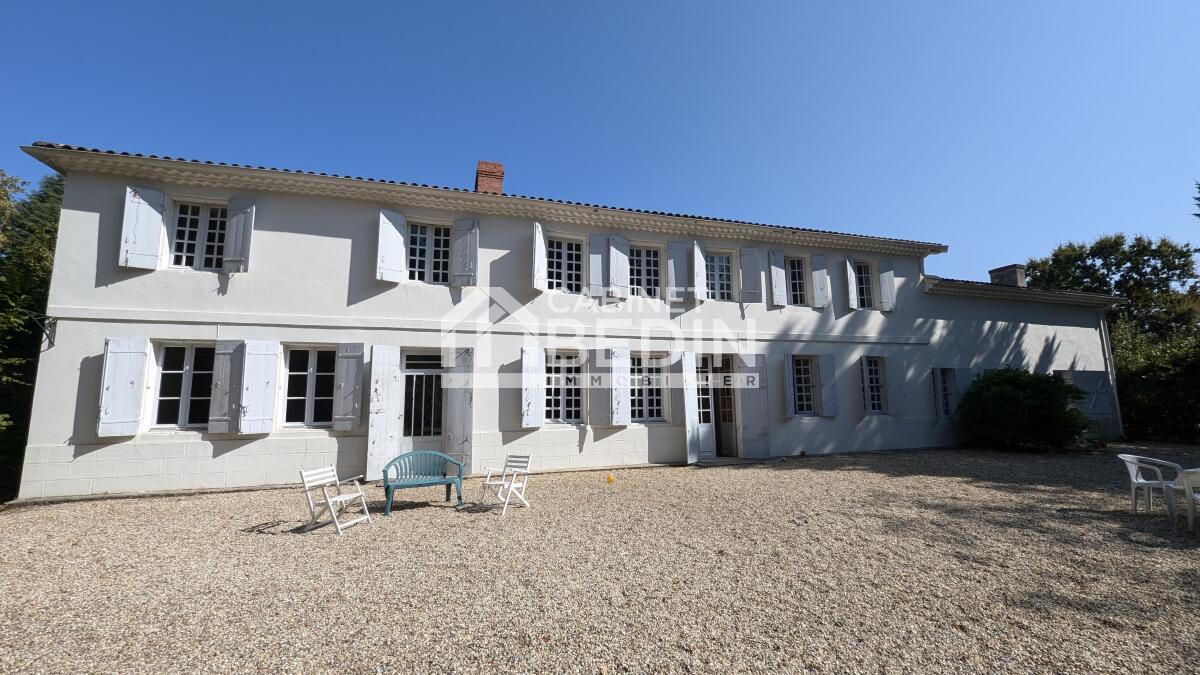 Maison 12 pièces - 330m² - STE EULALIE