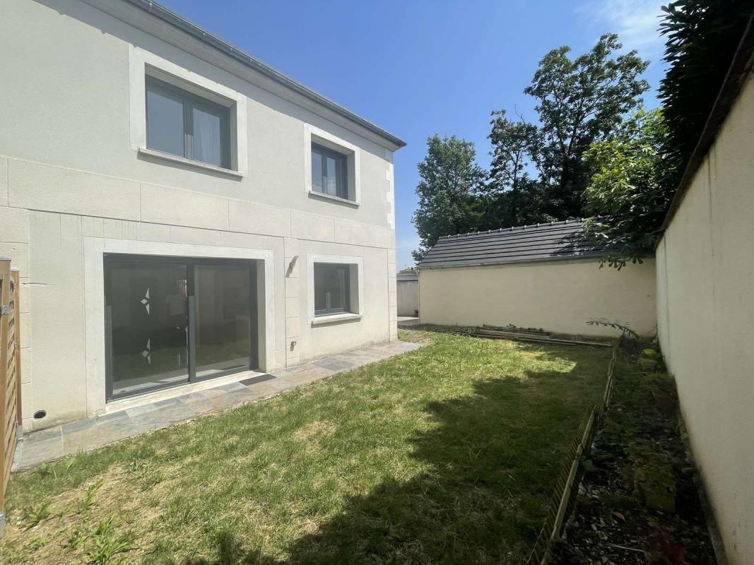 Maison 5 pièces - 144m² - PONTHIERRY