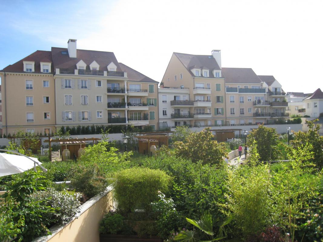 Appartement 3 pièces - 65m² - LE PLESSIS ROBINSON