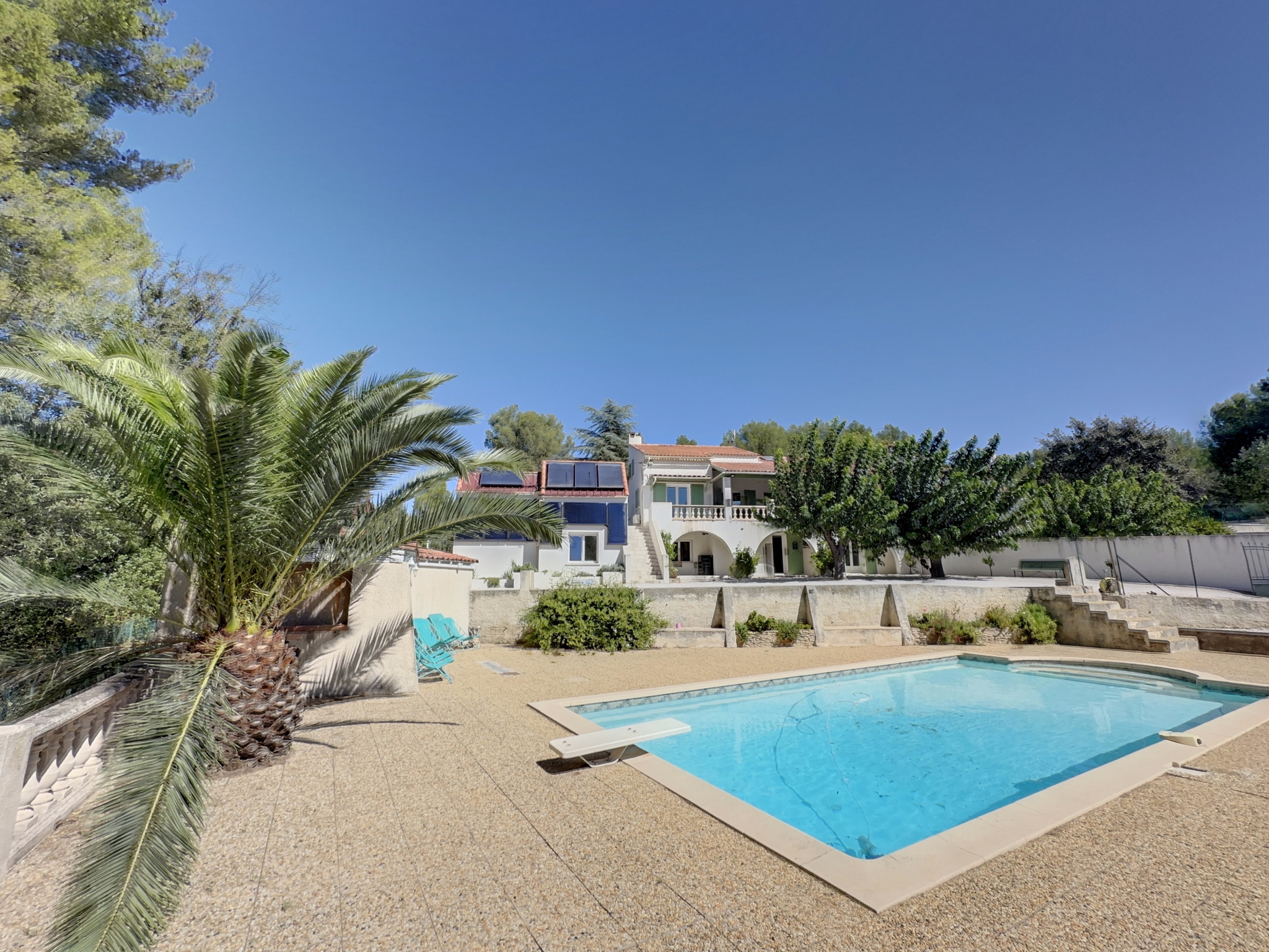 Maison 10 pièces - 262m² - AUBAGNE