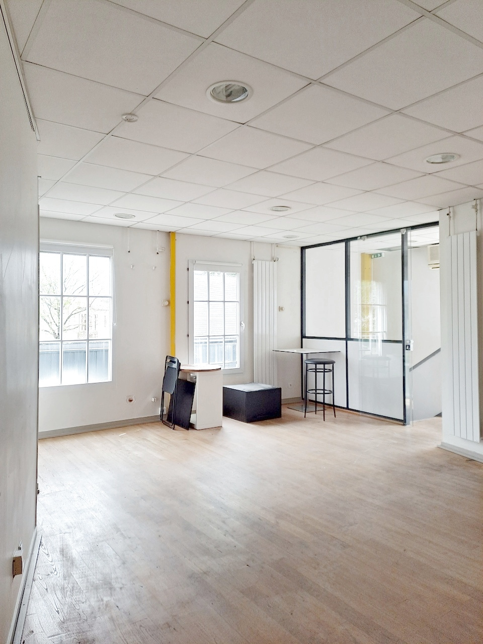 Local Professionnel  - 94m² - LES SORINIERES