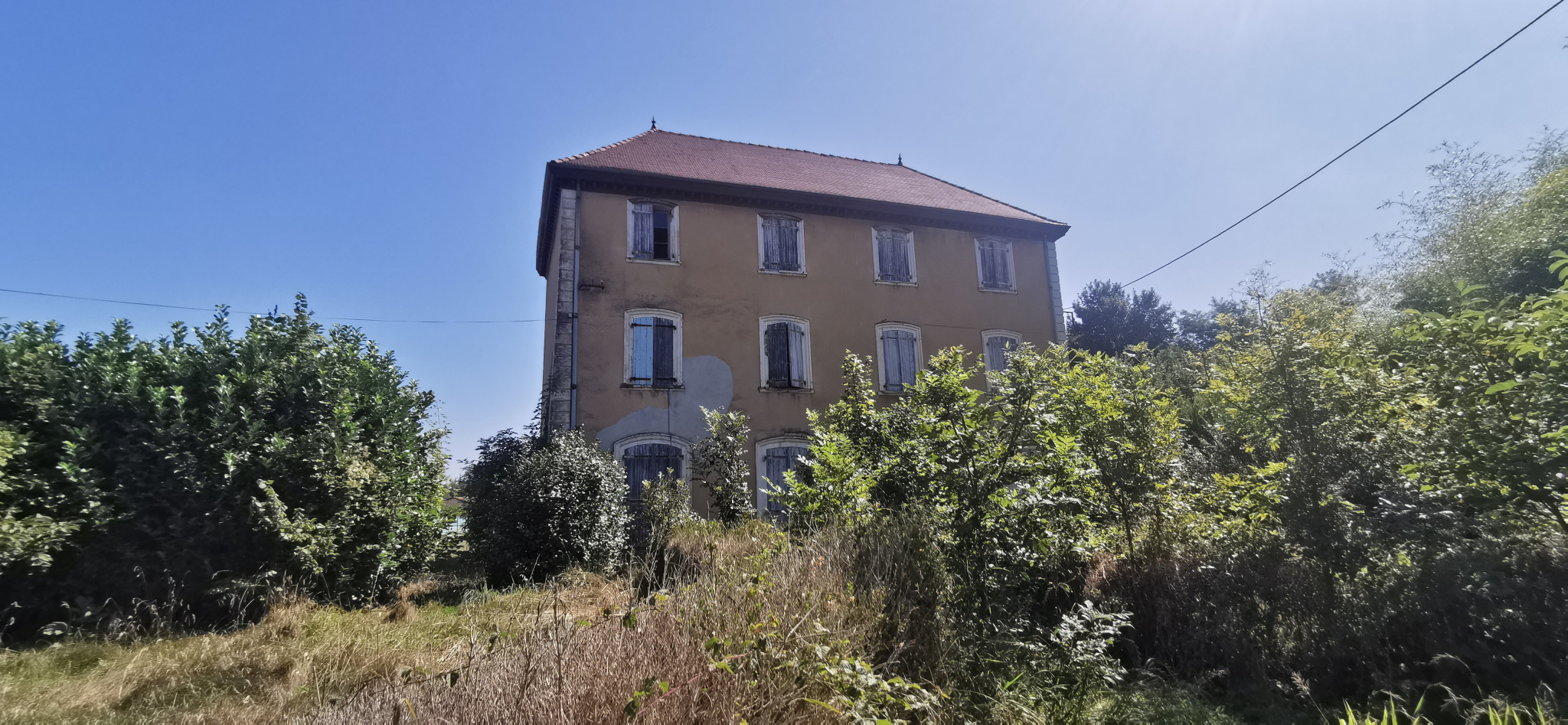 Appartement 1 pièce - 52m² - ST JEAN DE SOUDAIN